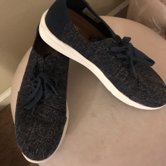 Toms Other - 🏆HP💼Genuine Toms sneakers(fits men& women)